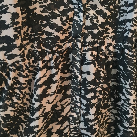 Button up maternity tunic - Picture 3 of 5